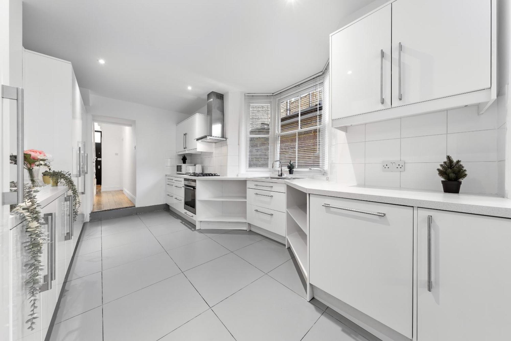 Luxury 4-Bedroom Modern Flat In Central London Steps From Station, Sleeps 9 In Style! Dış mekan fotoğraf