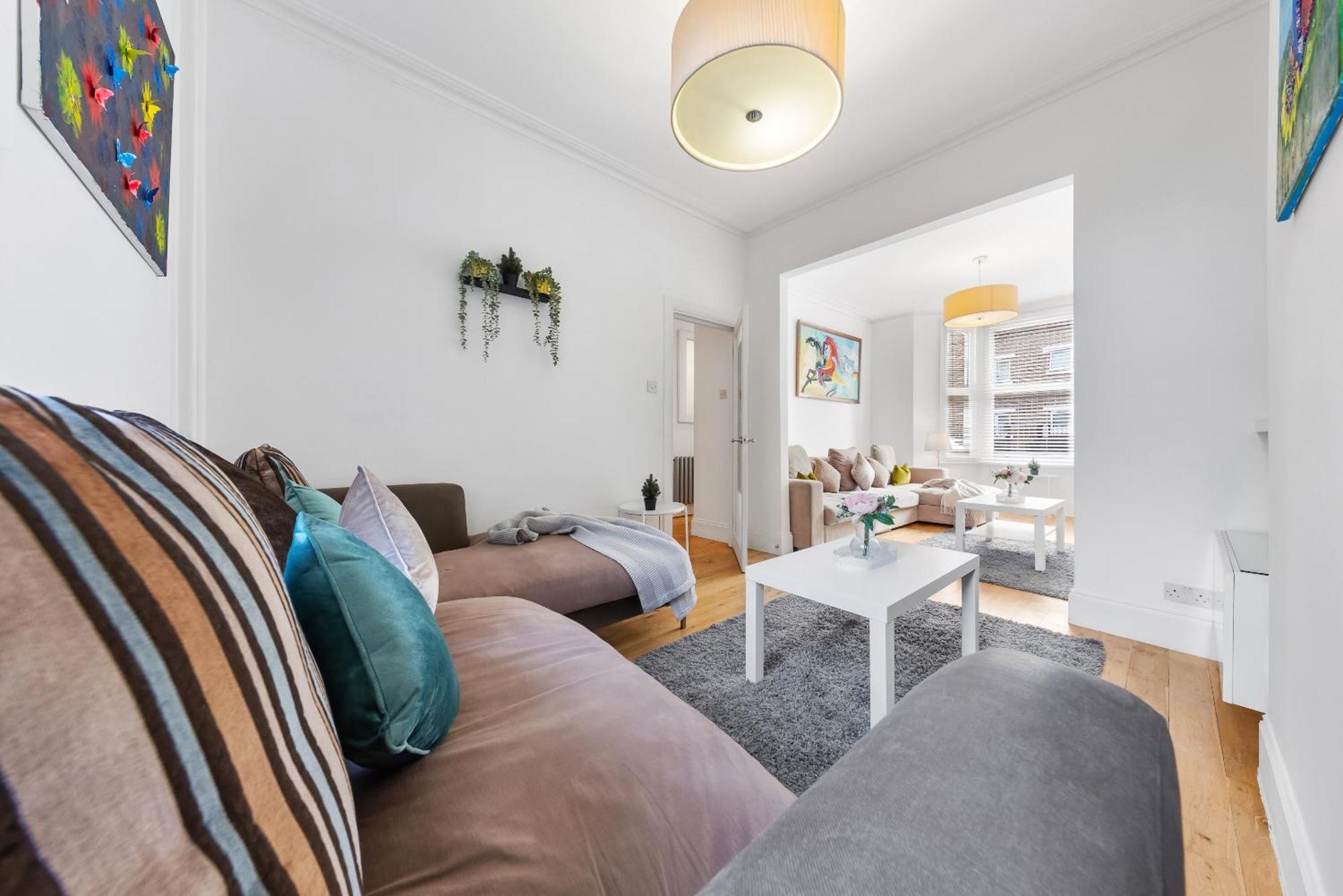 Luxury 4-Bedroom Modern Flat In Central London Steps From Station, Sleeps 9 In Style! Dış mekan fotoğraf