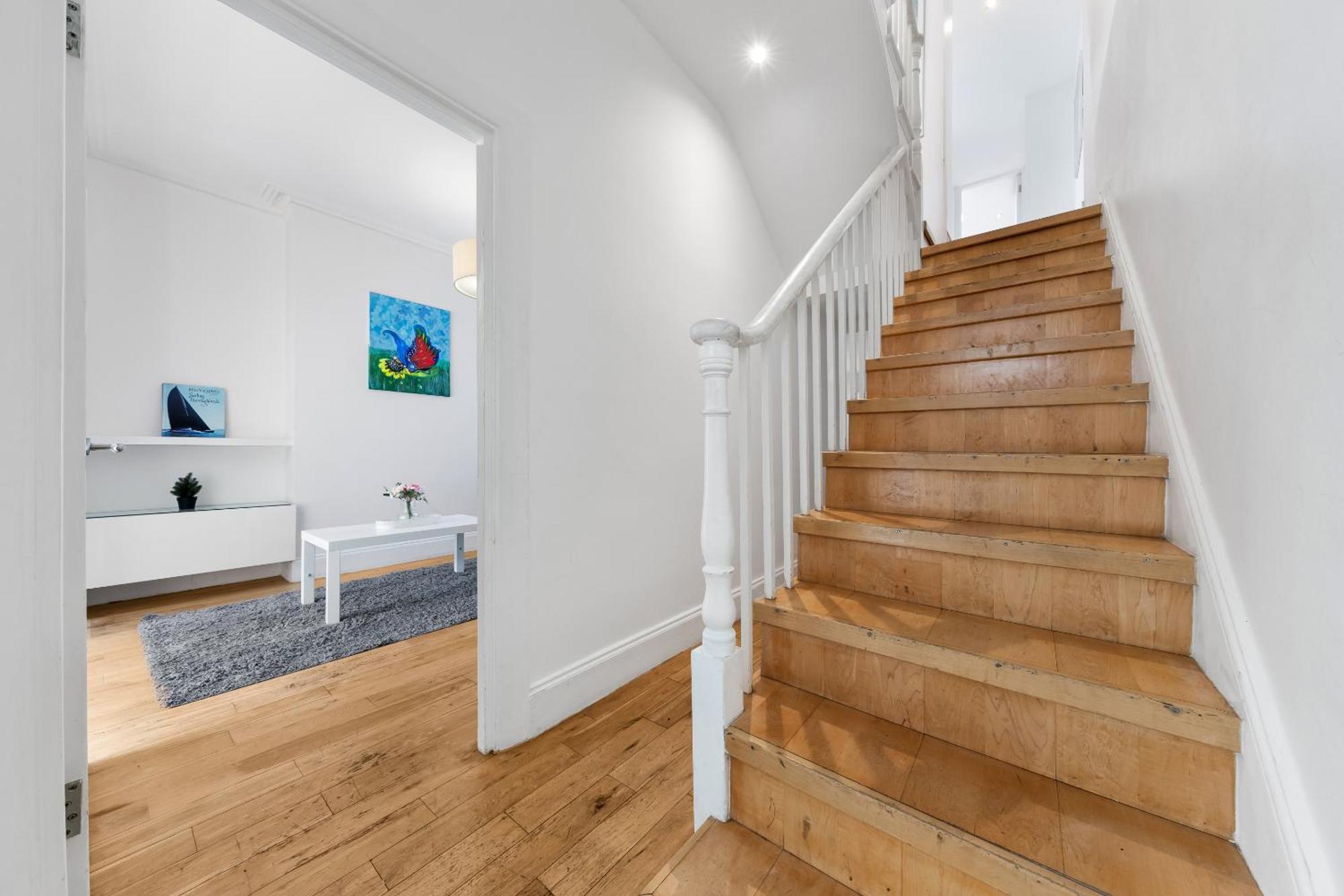 Luxury 4-Bedroom Modern Flat In Central London Steps From Station, Sleeps 9 In Style! Dış mekan fotoğraf
